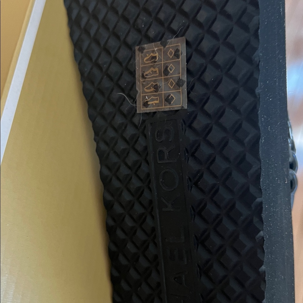 Michael Kors Zaza Slip-On Platform Flip Flop Sandals - Picture 5 of 9